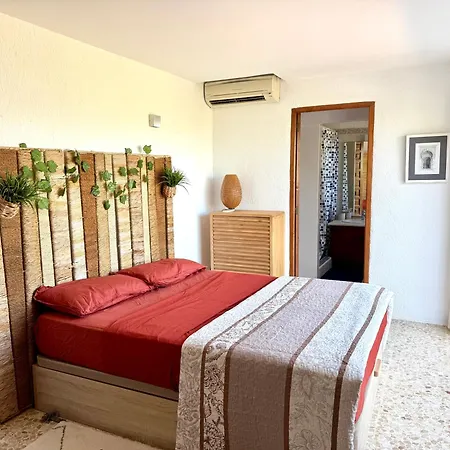 La Luzia - Cozy Retreat With Panoramic View Apartment *