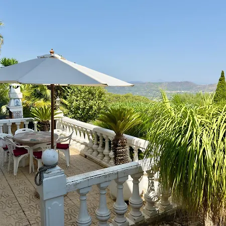 La Luzia - Cozy Retreat With Panoramic View Benidoleig